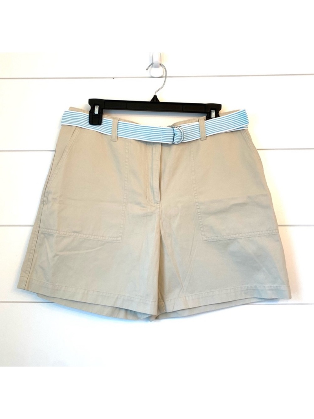 NWT JONES NEW YORK Tan Shorts with aqua striped Belt (size 12)